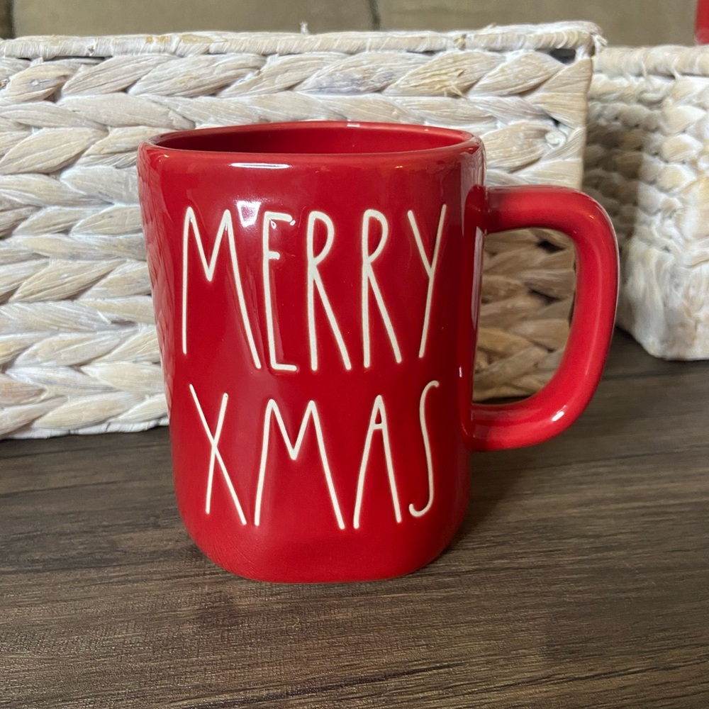Rae Dunn merry Xmas mug